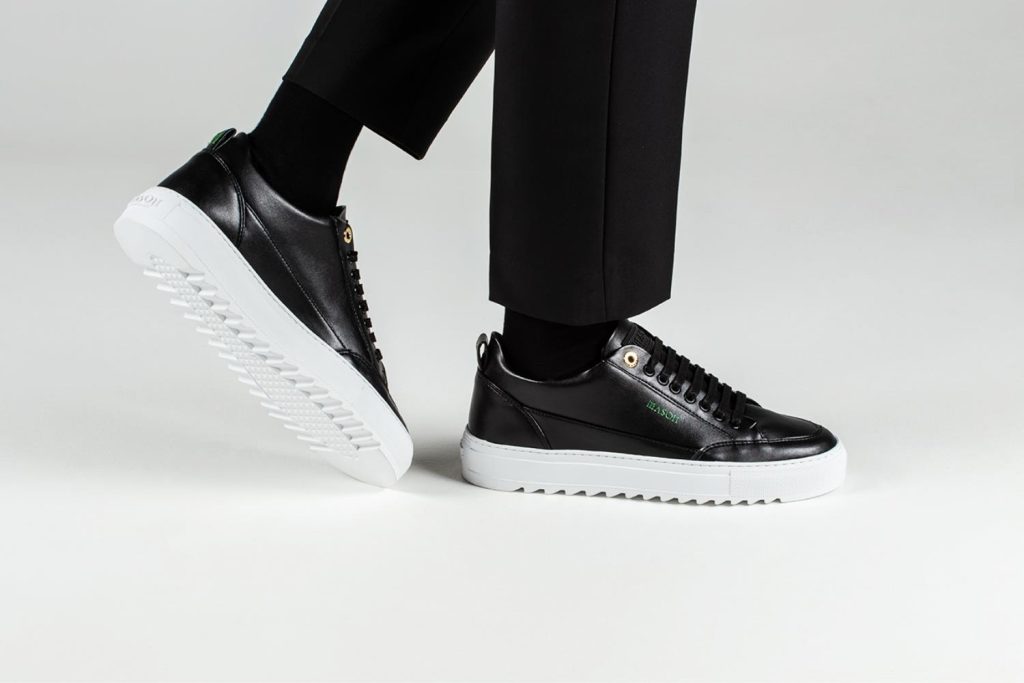Mason Garments sneakers als trend voor zomertrends voor heren 2024
