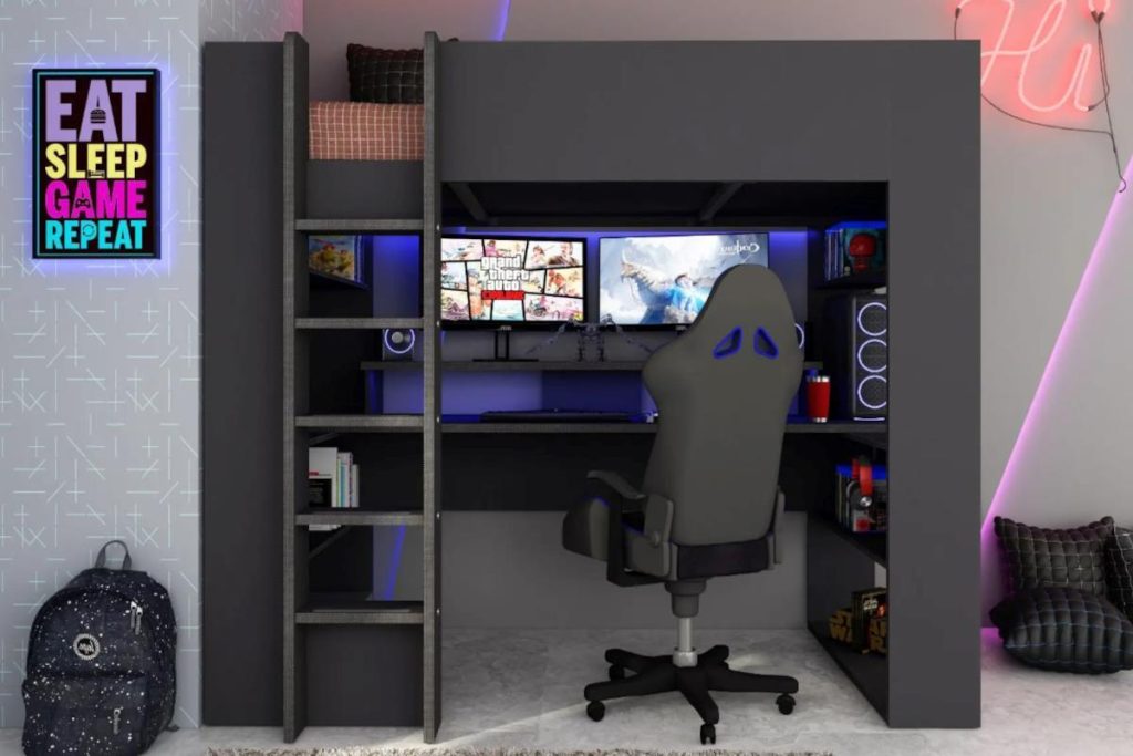 Hoogslaper met bureau en kastruimte voor ruimtebesparend design. Bed boven, game bureau beneden met plek voor meerdere monito