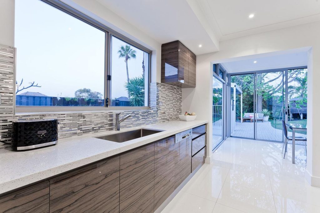 Exclusieve keuken met hoogwaardige materialen en maatwerk design van Van Essen Keukens